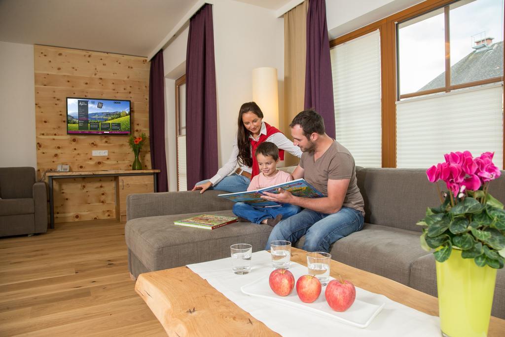 Hotel Stadt Wien ツェル アム ゼー 部屋 写真