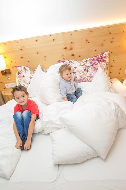 Hotel Stadt Wien ツェル アム ゼー 部屋 写真