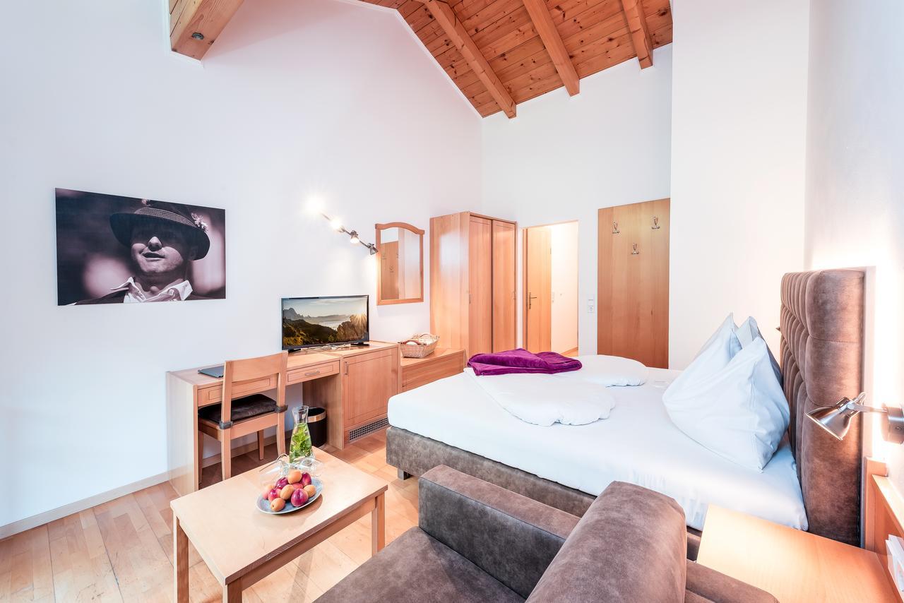 Hotel Stadt Wien ツェル アム ゼー エクステリア 写真